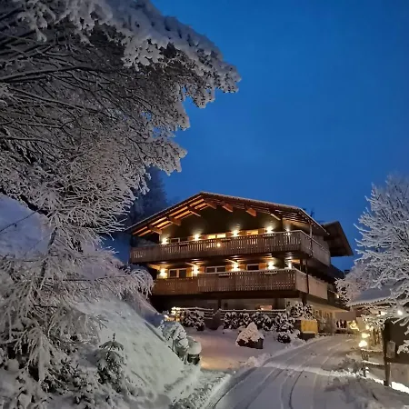 Landhaus Julia Apartament Hainzenberg